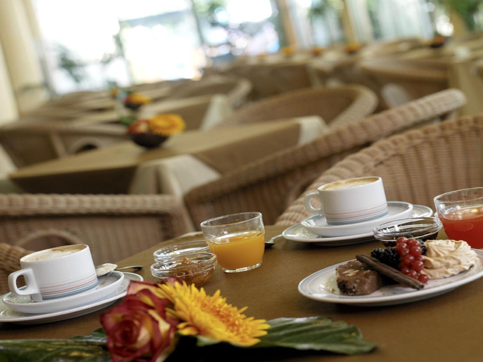 Hotel Poker Riccione Exterior foto